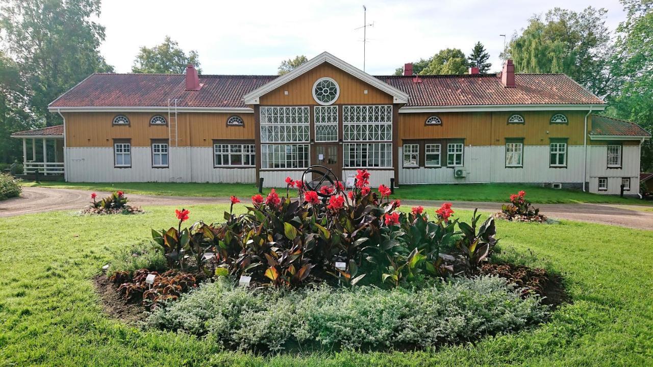 Lepaan Kartanon Toimela公寓式酒店 外观 照片